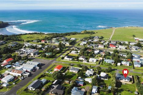 Photo of property in 35 Dorset Street, Opunake, 4616