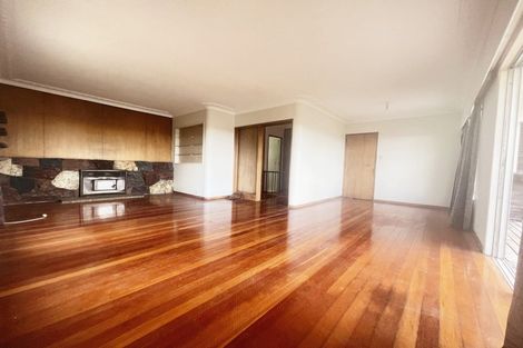 Photo of property in 7 Chatsworth Crescent, Pakuranga Heights, Auckland, 2010