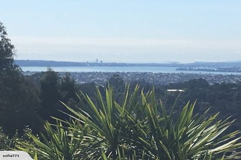 Photo of property in 312 Forest Hill Road, Waiatarua, Auckland, 0612