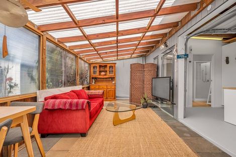 Photo of property in 17 Cook Drive, Whitianga, 3510