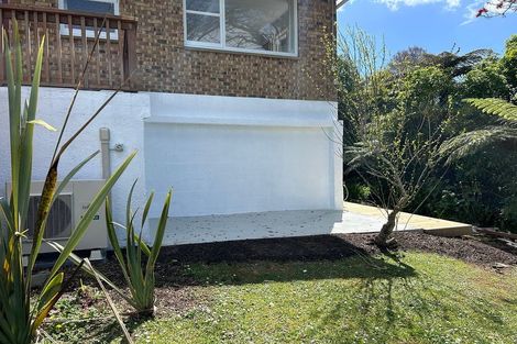 Photo of property in 30 Heathcote Road, Castor Bay, Auckland, 0620