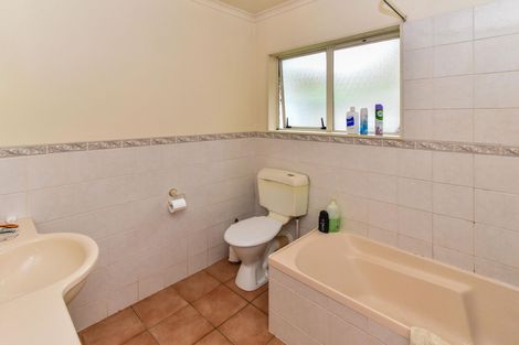 Photo of property in 8a Beach Road, Pahurehure, Papakura, 2113