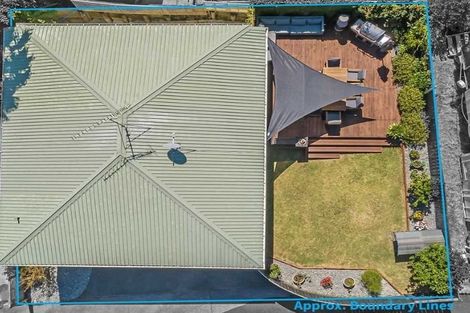 Photo of property in 2/287 Vipond Road, Stanmore Bay, Whangaparaoa, 0932