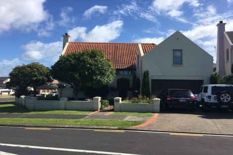 Photo of property in 2 Annagary Rise, Dannemora, Auckland, 2016