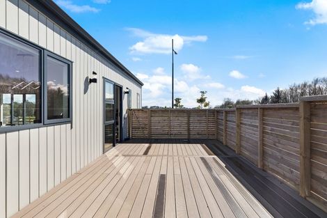 Photo of property in 1 Kentucky Blue Road, Karaka, 2580