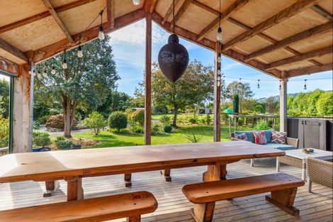 Photo of property in 389 Tararua Road, Levin, 5571