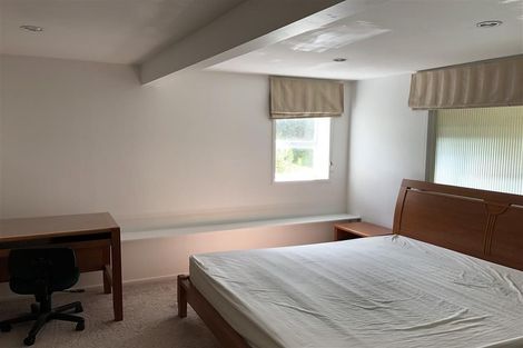 Photo of property in 1/32a Howard Road, Northcote, Auckland, 0627