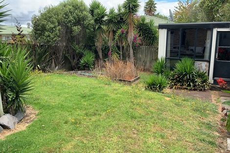 Photo of property in 28 Lincoln Road, Manurewa East, Auckland, 2102