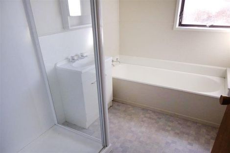 Photo of property in 21 Shalimar Place, Clover Park, Auckland, 2019