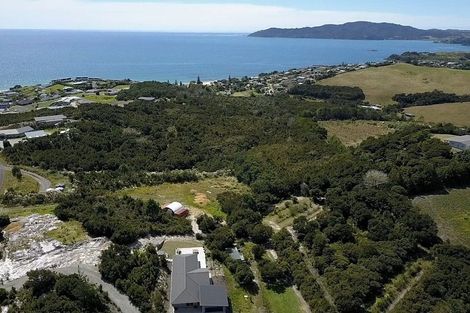 Photo of property in 108 Stratford Drive, Cable Bay, 0420