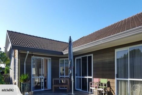 Photo of property in 10 Clare Street, Cambridge, 3434