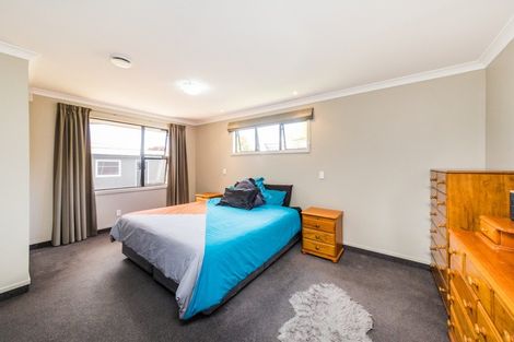 Photo of property in 20 Holdsworth Avenue, Milson, Palmerston North, 4414