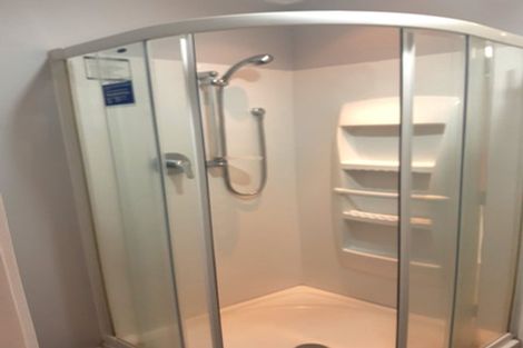 Photo of property in 6 Tirita Street, Kawaha Point, Rotorua, 3010