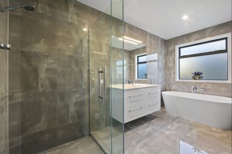 Photo of property in 30 Wai Terrace, Wharewaka, Taupo, 3330