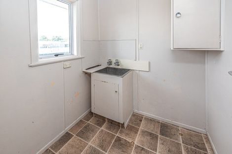 Photo of property in 19 Hussey Street, Waverley, 4510