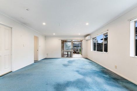 Photo of property in 4 Parkridge Way, Henderson, Auckland, 0612