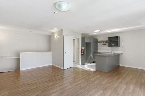 Photo of property in 7/81 Birkenhead Avenue, Birkenhead, Auckland, 0626