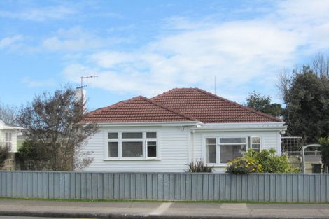 Photo of property in 85 Bartholomew Road, Levin, 5510