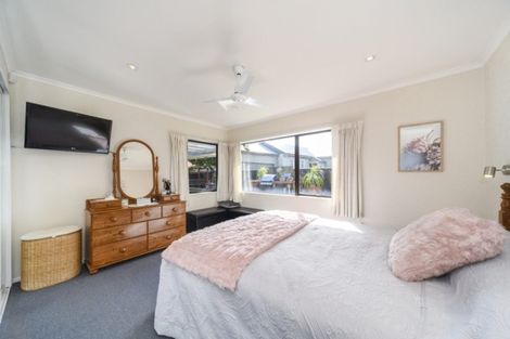Photo of property in 12a Fraser Court, Roslyn, Palmerston North, 4414