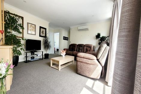 Photo of property in 61 Morere Street, Titahi Bay, Porirua, 5022