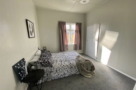 Photo of property in 16 Lanark Street, Balclutha, 9230