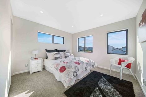 Photo of property in 30 Lusitano Drive, Karaka, Papakura, 2113