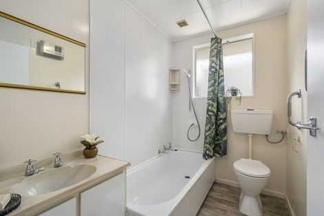 Photo of property in 14b Richard Street, Titahi Bay, Porirua, 5022