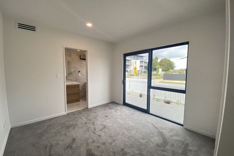Photo of property in 1 Pukeko Road, Hobsonville, Auckland, 0616