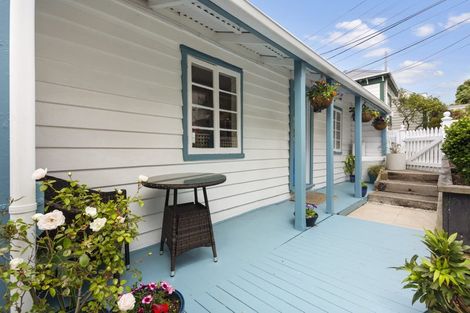 Photo of property in 5 Torless Terrace, Thorndon, Wellington, 6011