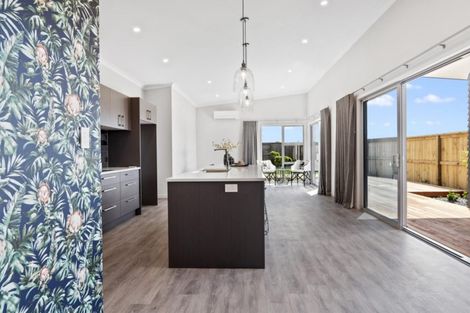 Photo of property in 9 Hanlow Place, Pyes Pa, Tauranga, 3112