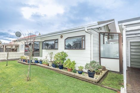 Photo of property in 104 Bell Street, Whanganui, 4500