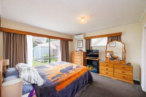 Photo of property in 11 Tararua Terrace, Cloverlea, Palmerston North, 4412