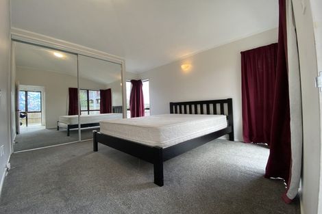 Photo of property in 5 Marlin Street, West Harbour, Auckland, 0618