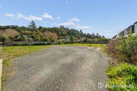 Photo of property in 32 Raukawa Street, Stokes Valley, Lower Hutt, 5019