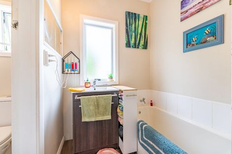 Photo of property in 6 Naylor Street, Waimate, 7924