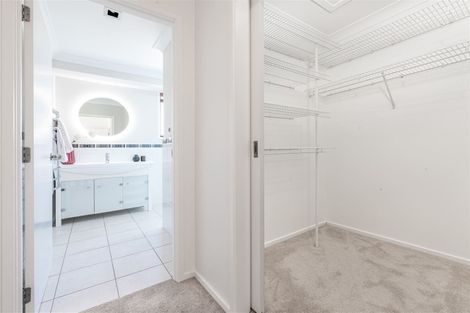 Photo of property in 39 Lake Panorama Drive, Henderson, Auckland, 0612