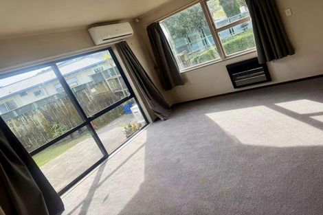 Photo of property in 12 Moemoea Avenue, Kumeu, 0810