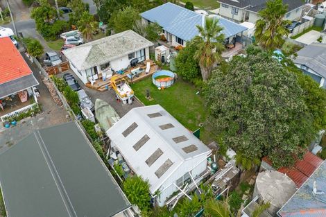 Photo of property in 16 Fourth View Avenue, Beachlands, Auckland, 2018