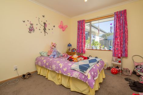 Photo of property in 21 Cridland Street West, Kaiapoi, 7630