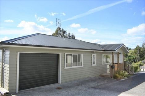 Photo of property in 4a Viridian Lane, Greenhithe, Auckland, 0632