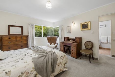 Photo of property in 5 Papawai Grove, Waikanae, 5036