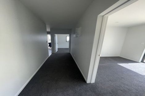 Photo of property in 4 Papauma Place, Papakura, 2110