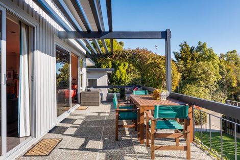 Photo of property in 15 Mountain View Road, Fitzherbert, Palmerston North, 4410