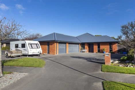 Photo of property in 14 Garforth Green, Halswell, Christchurch, 8025