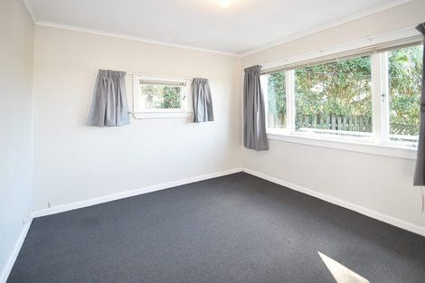 Photo of property in 52 Beaubank Road, Kelston, Auckland, 0602