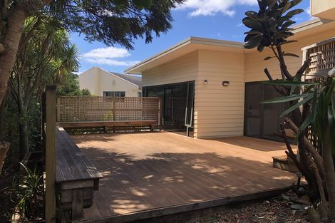 Photo of property in 20 Belvedere Court, West Harbour, Auckland, 0618