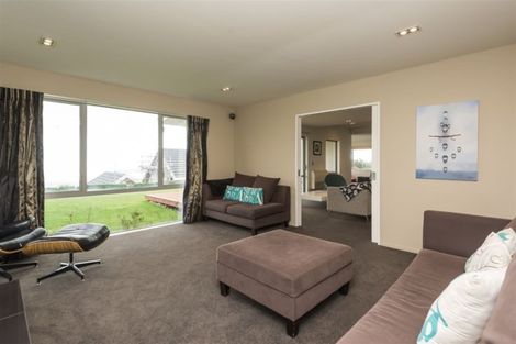 Photo of property in 25 Parkridge Place, Mount Pleasant, Christchurch, 8081