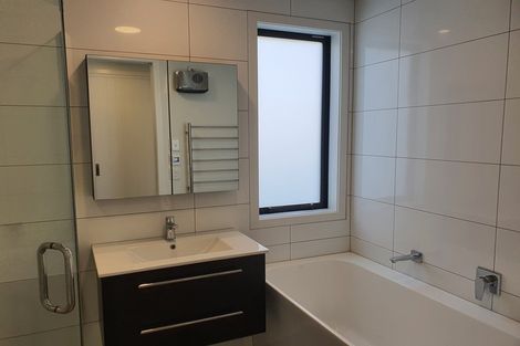 Photo of property in 75 Seddon Street, Waikanae, 5036