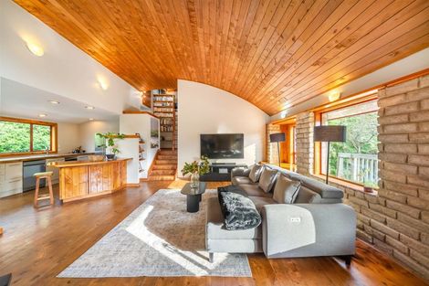 Photo of property in 1151 Paekakariki Hill Road, Paekakariki Hill, Porirua, 5381