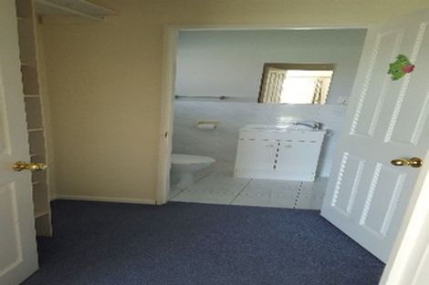 Photo of property in 6 Arlose Place, Westgate, Auckland, 0614